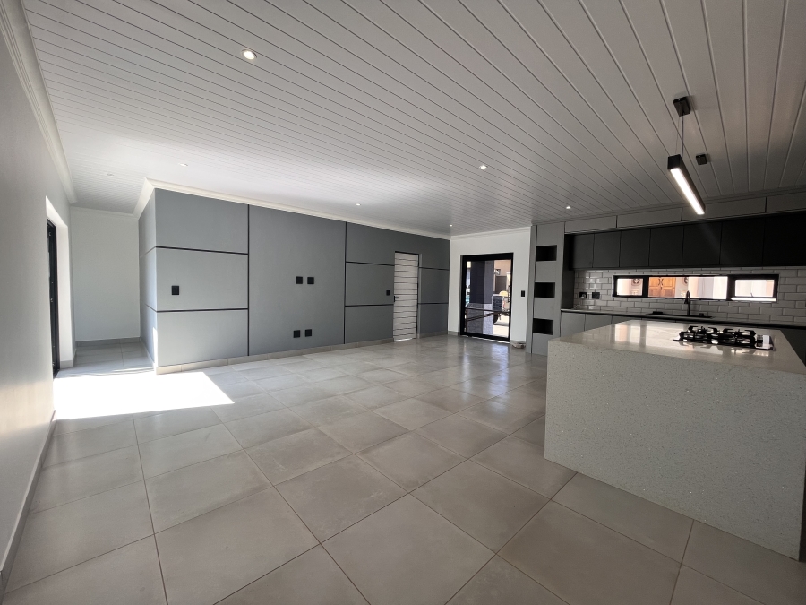 3 Bedroom Property for Sale in Wilkoppies North West